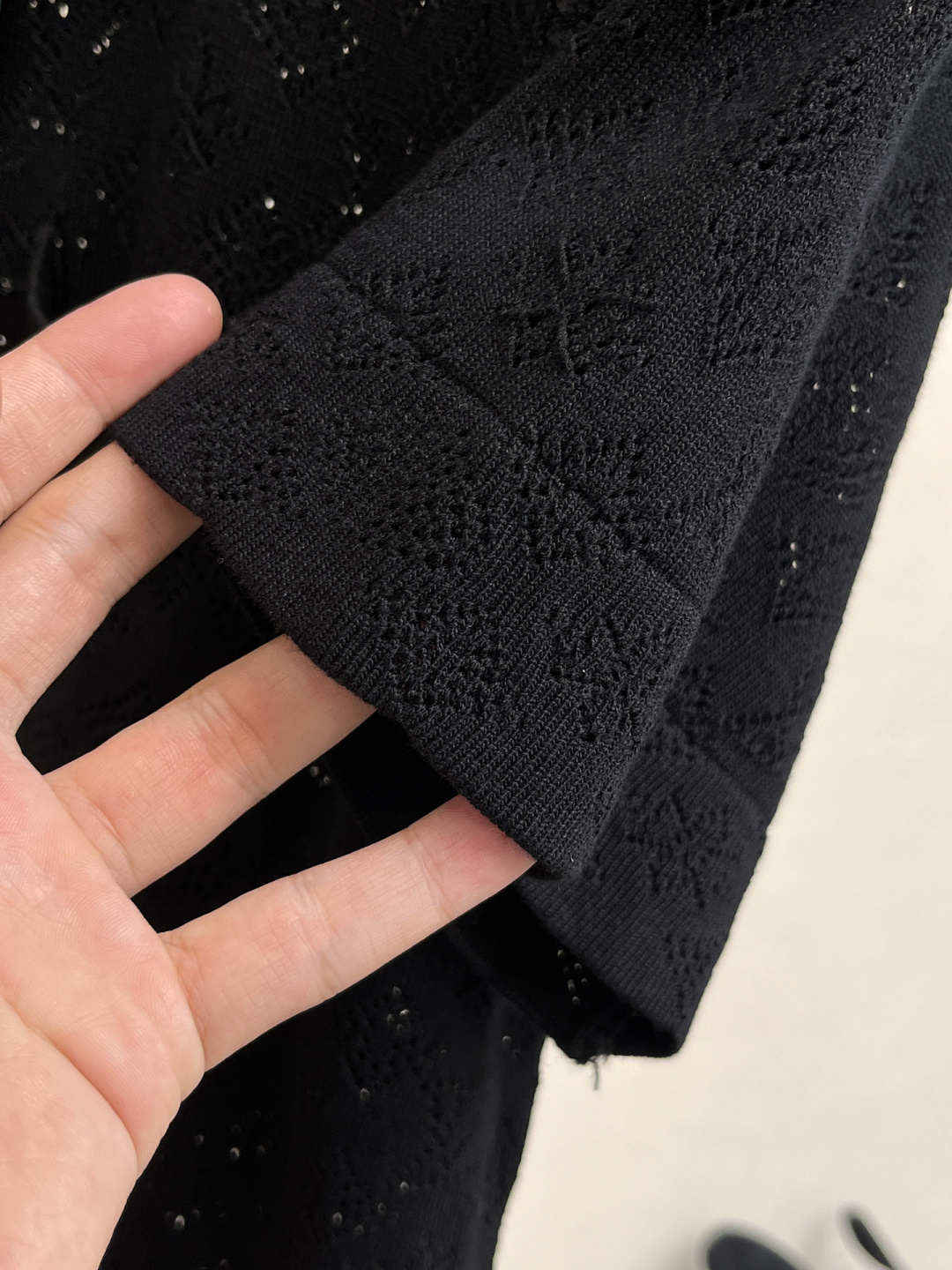 LV 2026春夏新款男士顶级翻领针织短袖T恤，品牌最新设计元素！既不单调也不复杂,恰到好处的展现品味！