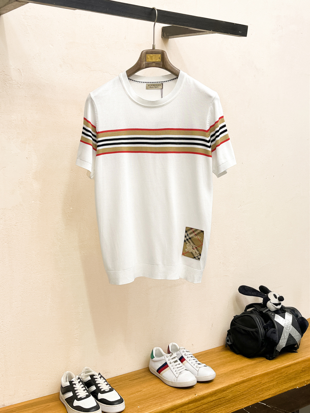 2026春夏新款男士顶级圆领针织短袖T恤，品牌最新设计元素！既不单调也不复杂,恰到好处的展现品味！客供定