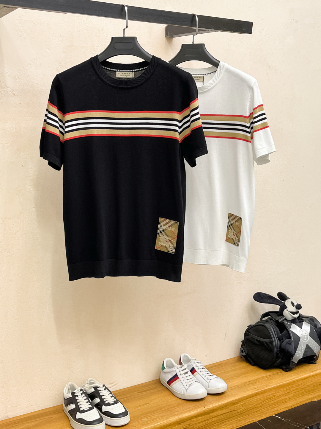 2026春夏新款男士顶级圆领针织短袖T恤，品牌最新设计元素！既不单调也不复杂,恰到好处的展现品味！客供定