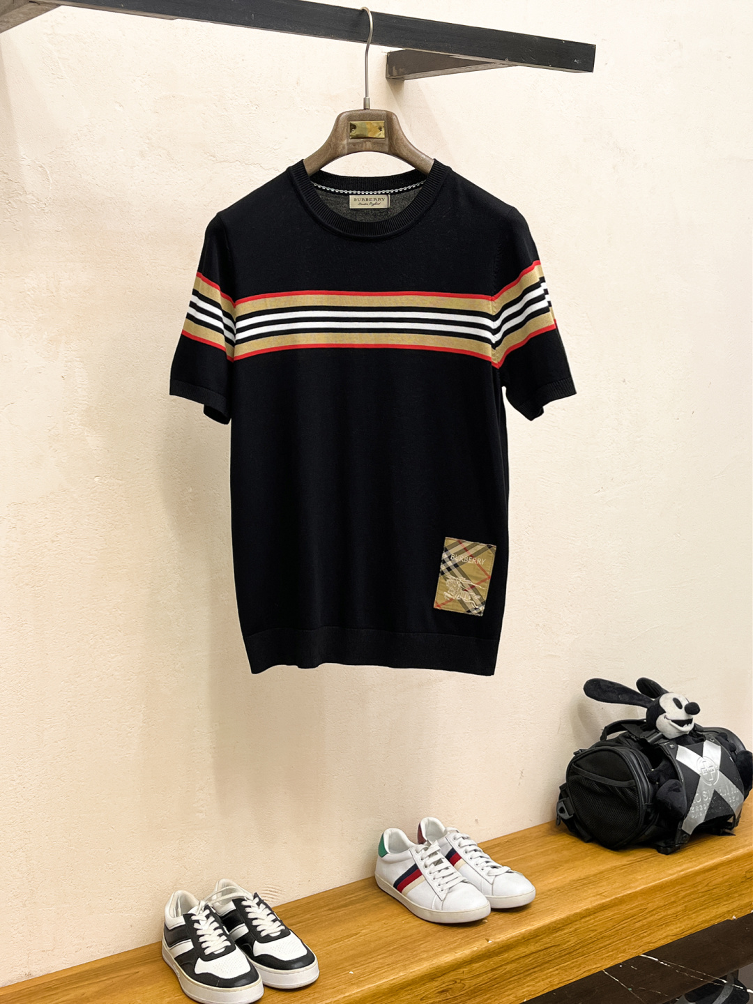 2026春夏新款男士顶级圆领针织短袖T恤，品牌最新设计元素！既不单调也不复杂,恰到好处的展现品味！客供定