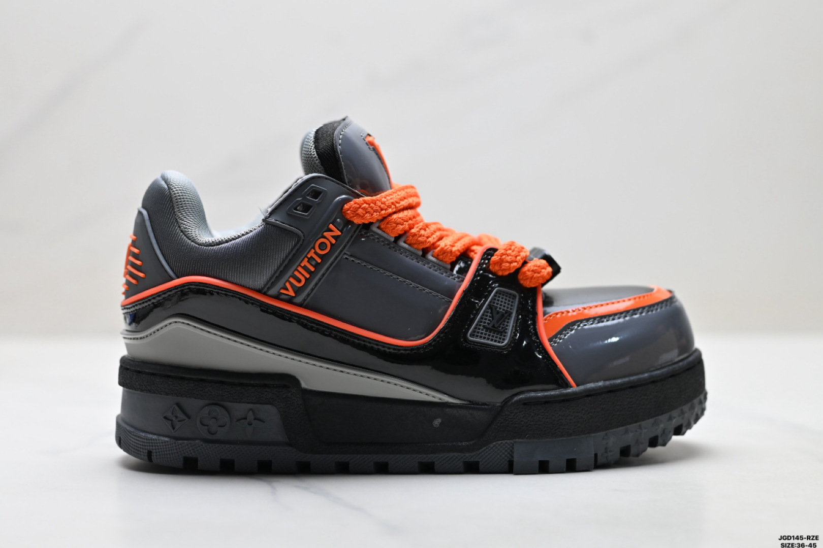 【06635】Louis Vuitton Trainer Maxi Sneakers Size: 36-45