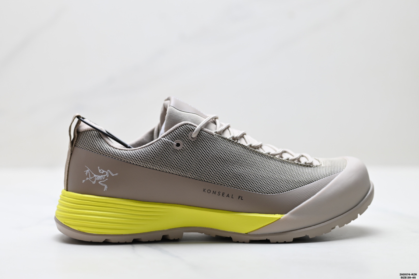 【07046】Arc'teryx SYLAN Running Shoes Size: 39-45
