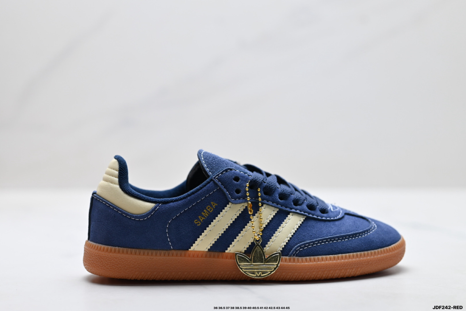 【07142】✅Adidas Originals Samba OG 阿迪达斯 桑巴舞系列绅士德训足球风百搭低帮休闲运动板鞋 货号:KH9784 尺码:36 36.5 37 38 38.5 39 40 40.5 41 42 42.5 43 44 45 ID:JDF242-RED
