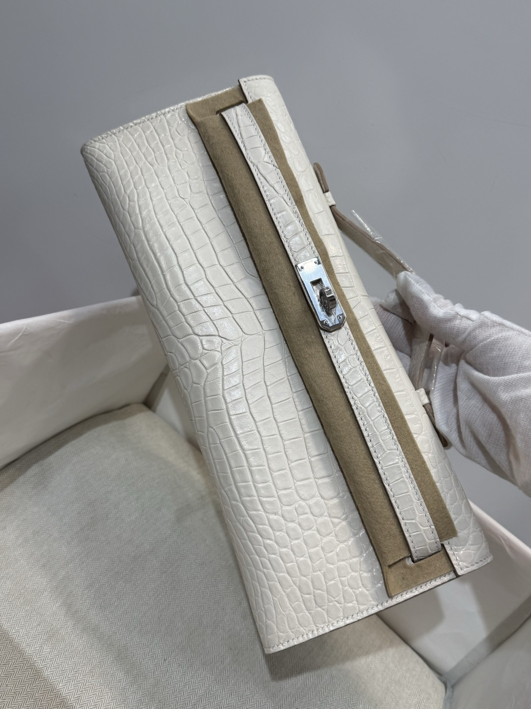 NO:812101,cut 31CM dinner bag Hc imported crocodile wax thread pure hand sewing available from stock, Hermes, hermes, Hermes,19860909cut 31CM晚宴包 Hc进口鳄鱼 蜡线纯手缝 现货供应,爱马仕,hermes,Hermes,,Bag