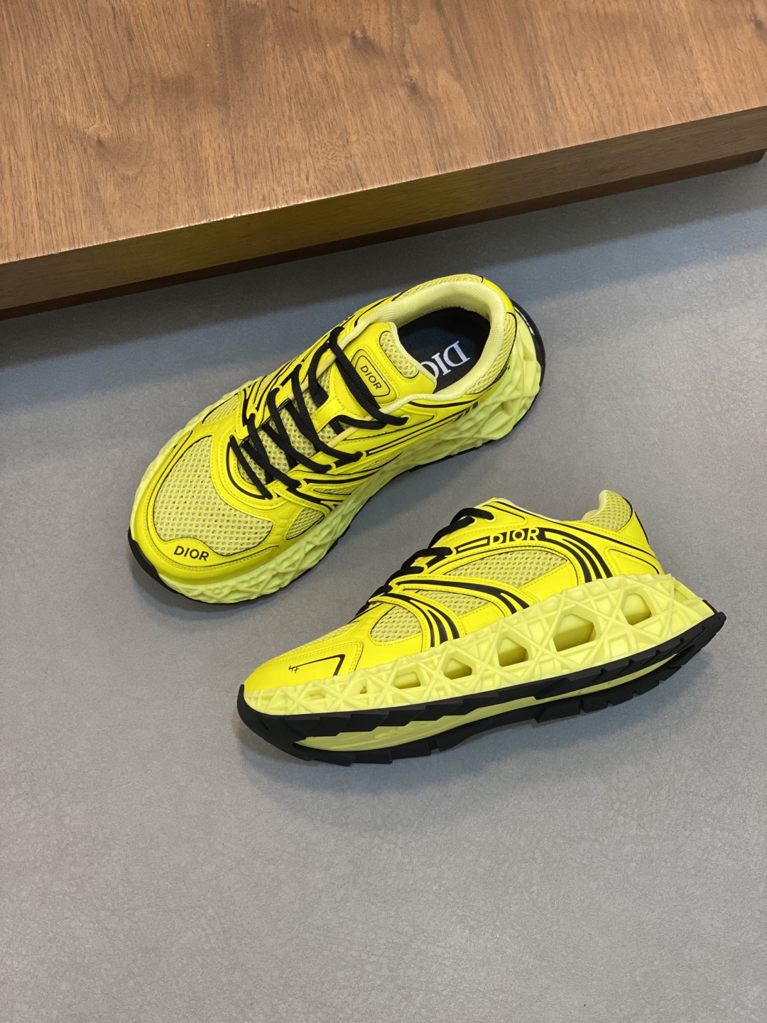 Dior B35 NXT Sneakers 2025SS New Collection, Yellow, Comfortable and Stylish 6 cmp i1743352016415 6570 0 4