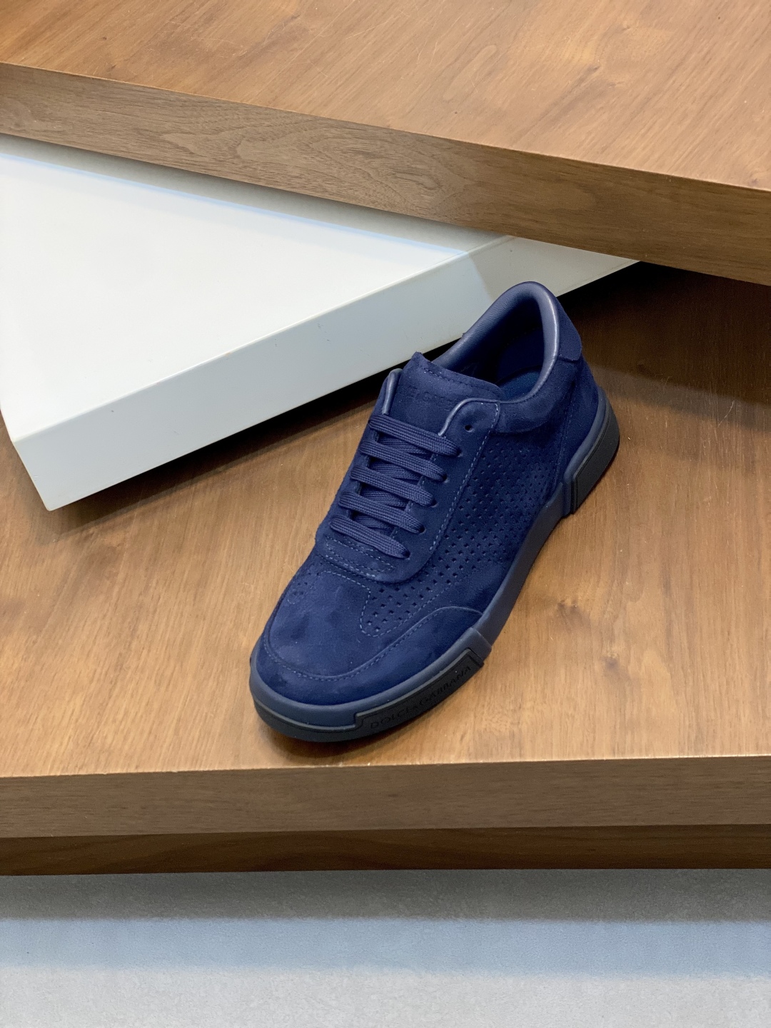 Dolce & Gabbana Men's Casual Fashion Sneakers, Comfortable and Minimalist 7 cmp i1743876055360 3943 0 5