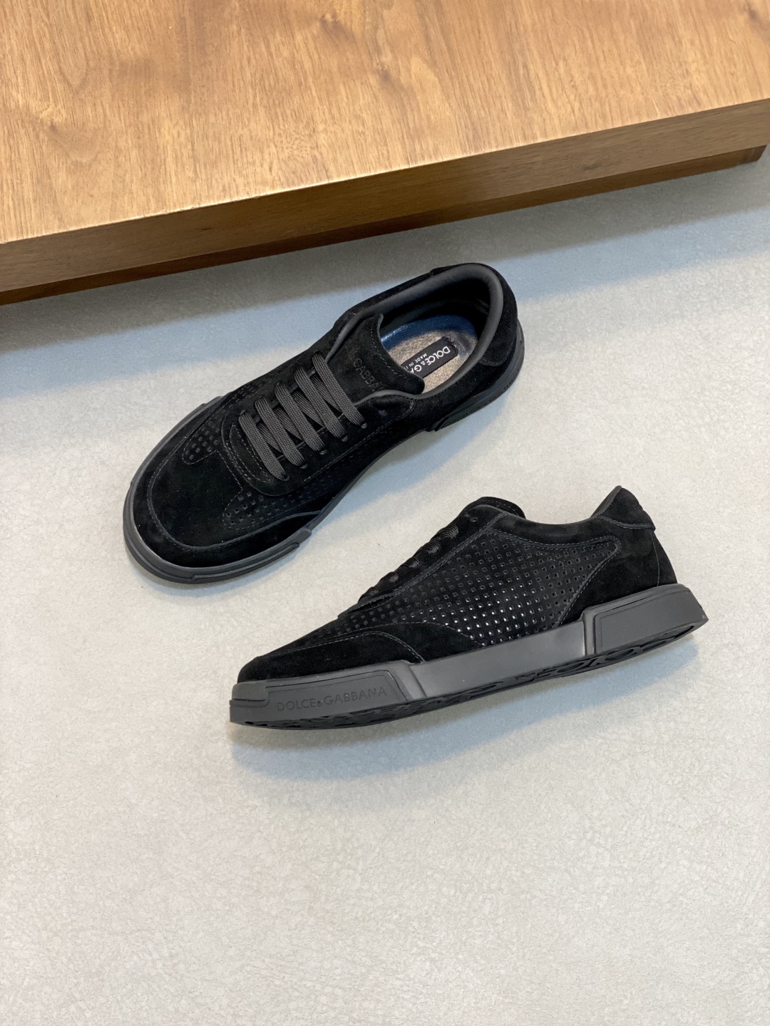 Dolce & Gabbana Men's Black Suede Casual Sneakers - Comfort & Style 6 cmp i1743876162405 622 0 4