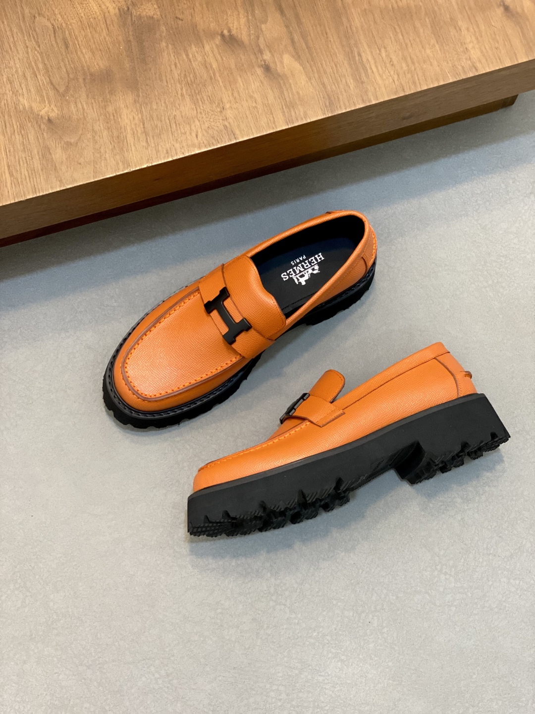 Hermes Men's Game Loafers in Calfskin Leather with Kelly Buckle - Slip-On Style 6 cmp i1743957574481 6595 0 4