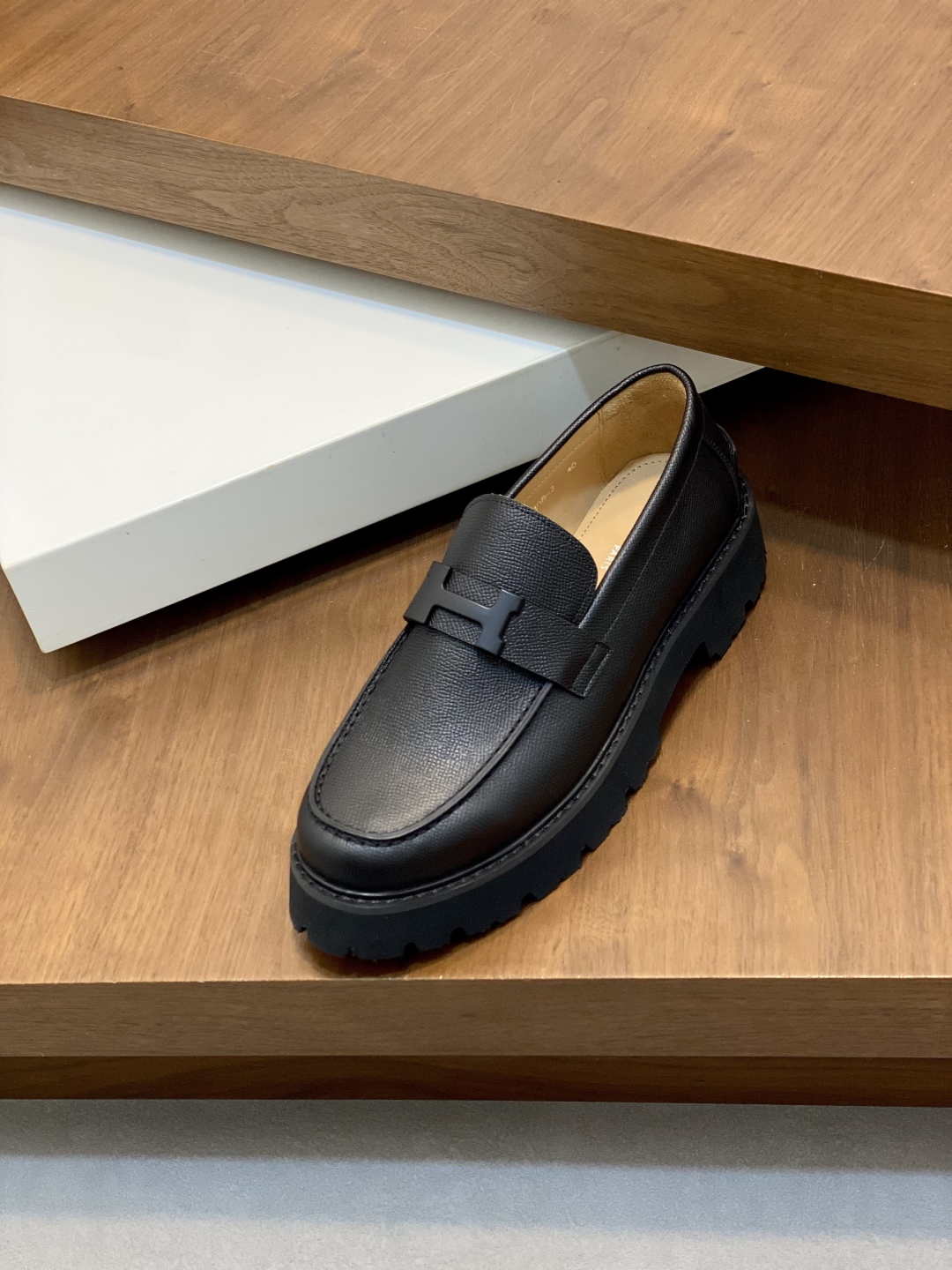 Hermès Men's Game Loafers in Matte Calfskin with Kelly Buckle 7 cmp i1743957588865 714 0 5