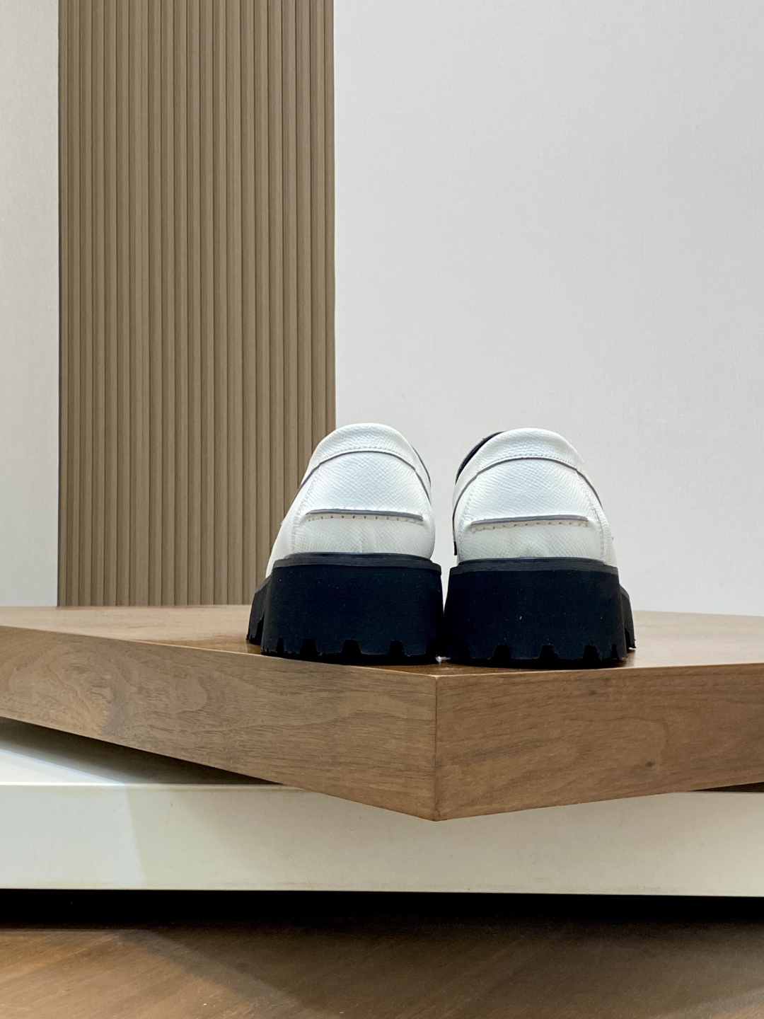 Hermes GAME White Leather Loafers with Kelly Buckle Slip-Ons, Sizes 39-44 9 cmp i1743957598097 7799 0 7