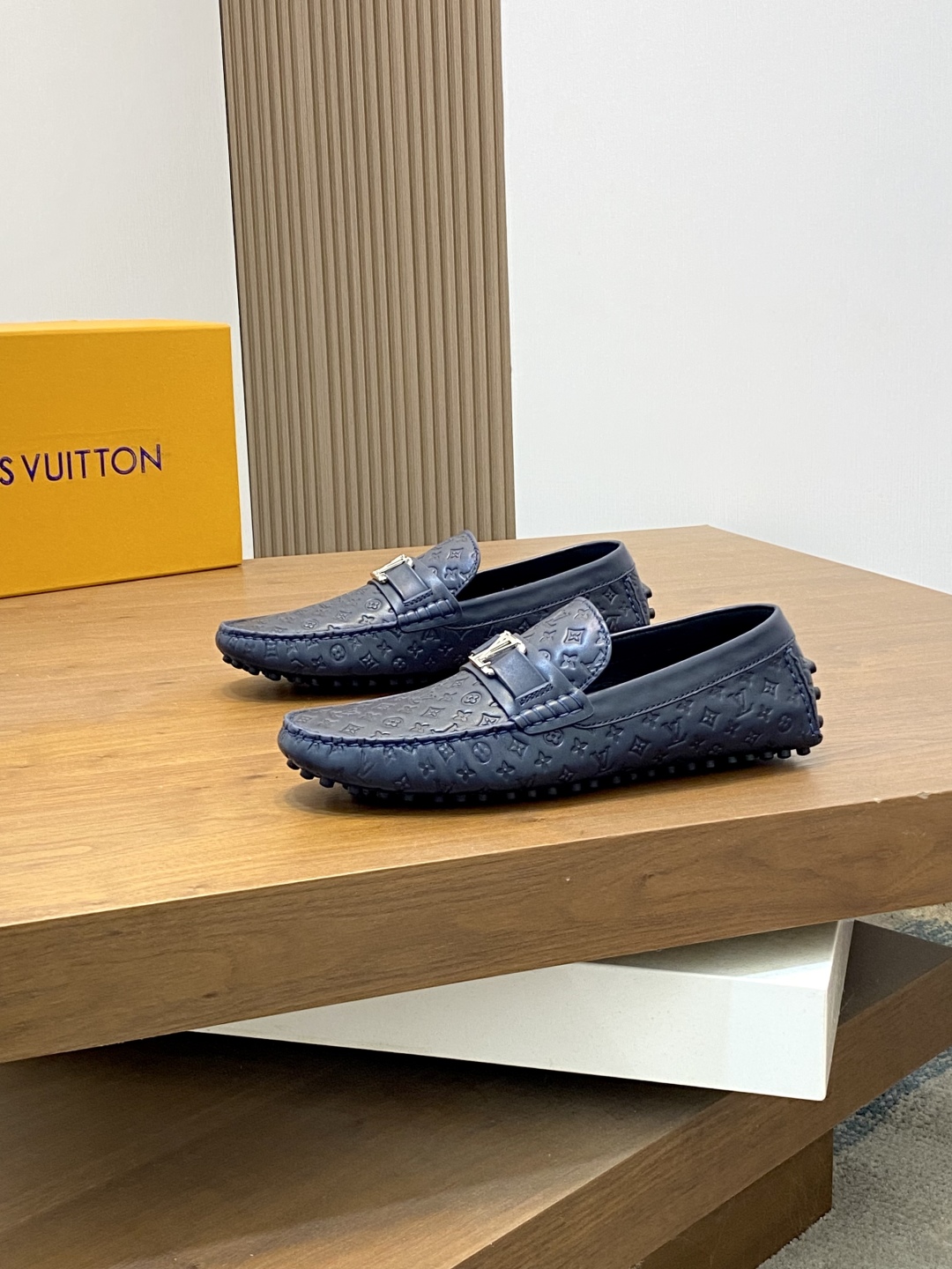 Louis Vuitton Men's Driving Loafers in Embossed Leather - Sizes 39 to 44 4 cmp i1743958626462 1980 0 2