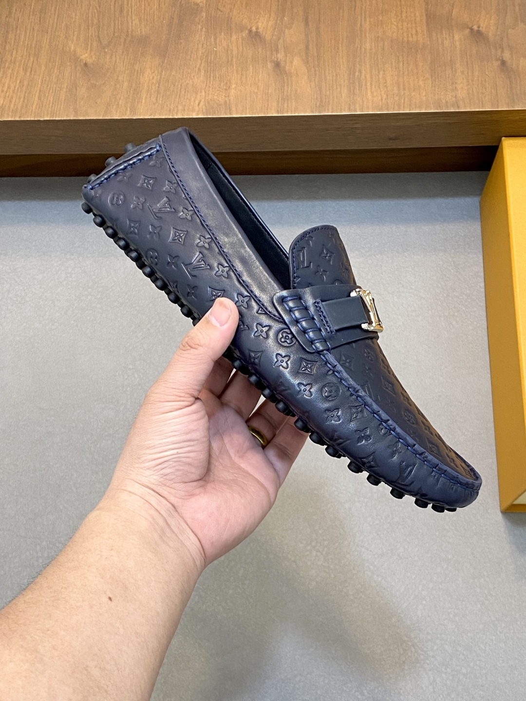 Louis Vuitton Men's Driving Loafers in Embossed Leather - Sizes 39 to 44 5 cmp i1743958685252 974 0 3