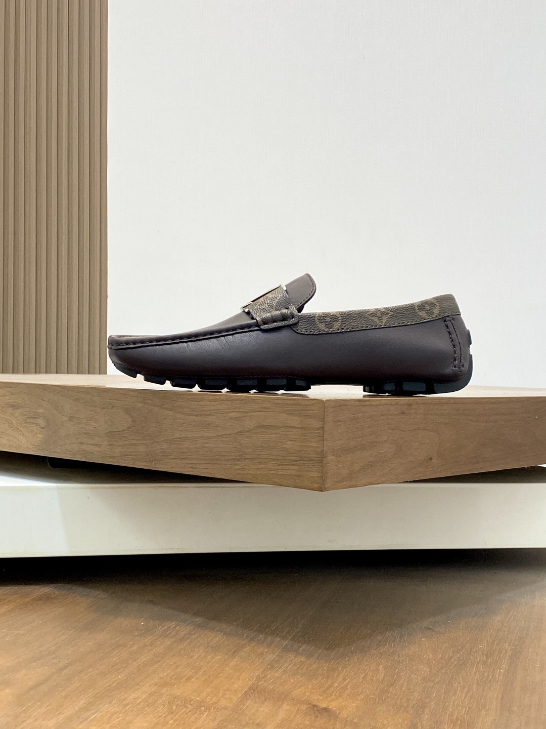 Louis Vuitton Men's Driving Loafers in Brown Leather with LV Monogram Detail 3 cmp i1743958934351 6981 0 1