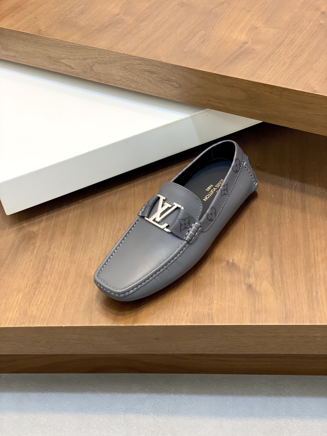 Louis Vuitton Men's Driving Loafers in Gray Leather, Sizes 39-44 7 cmp i1743958948935 8683 0 5