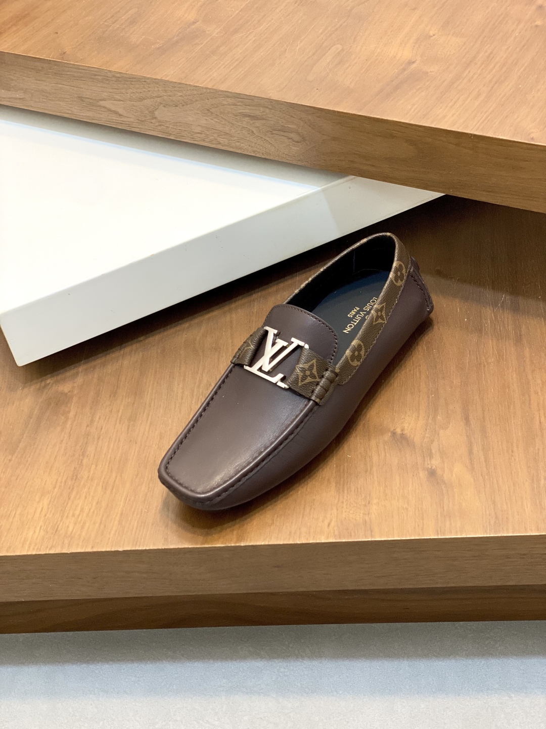 Louis Vuitton Men's Driving Loafers in Brown Leather with LV Monogram Detail 7 cmp i1743958971289 1160 0 5