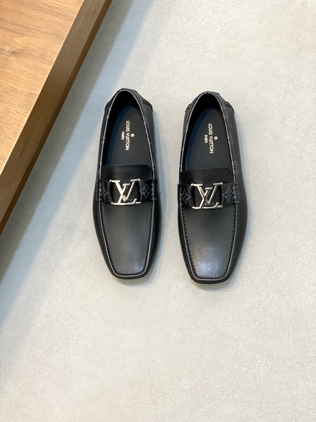 Louis Vuitton Men's Leather Driving Shoes Classic Loafers Size 39-44 2 cmp i1743958971920 3356 0 0