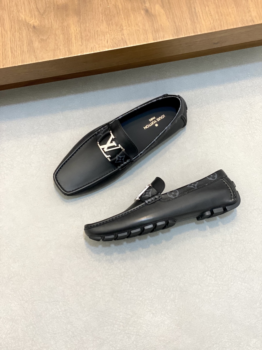 Louis Vuitton Men's Leather Driving Shoes Classic Loafers Size 39-44 6 cmp i1743958971936 5824 0 4