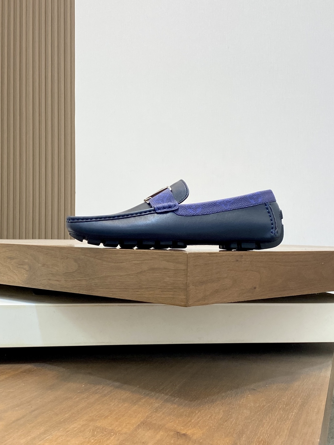 Louis Vuitton Classic Driving Loafers, Premium Leather, Handmade, Size 39-44 3 cmp i1743959074771 3099 0 1