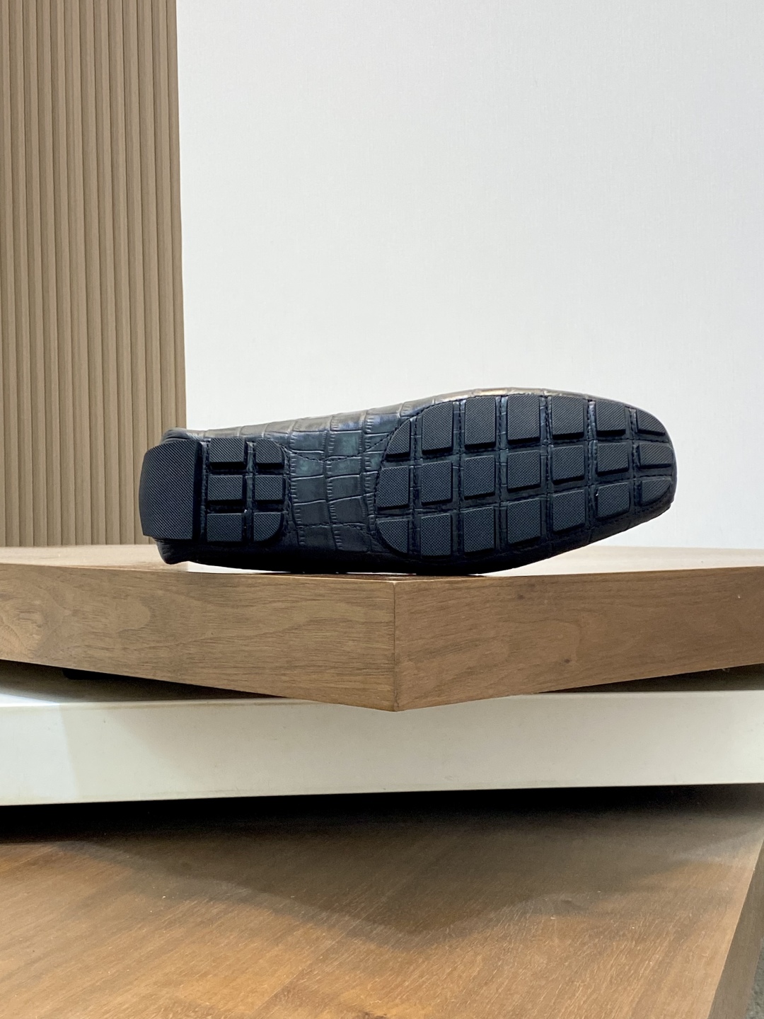 Louis Vuitton Men's Driving Loafers - Premium Leather, Comfortable & Stylish 10 cmp i1743959344694 2111 0 8