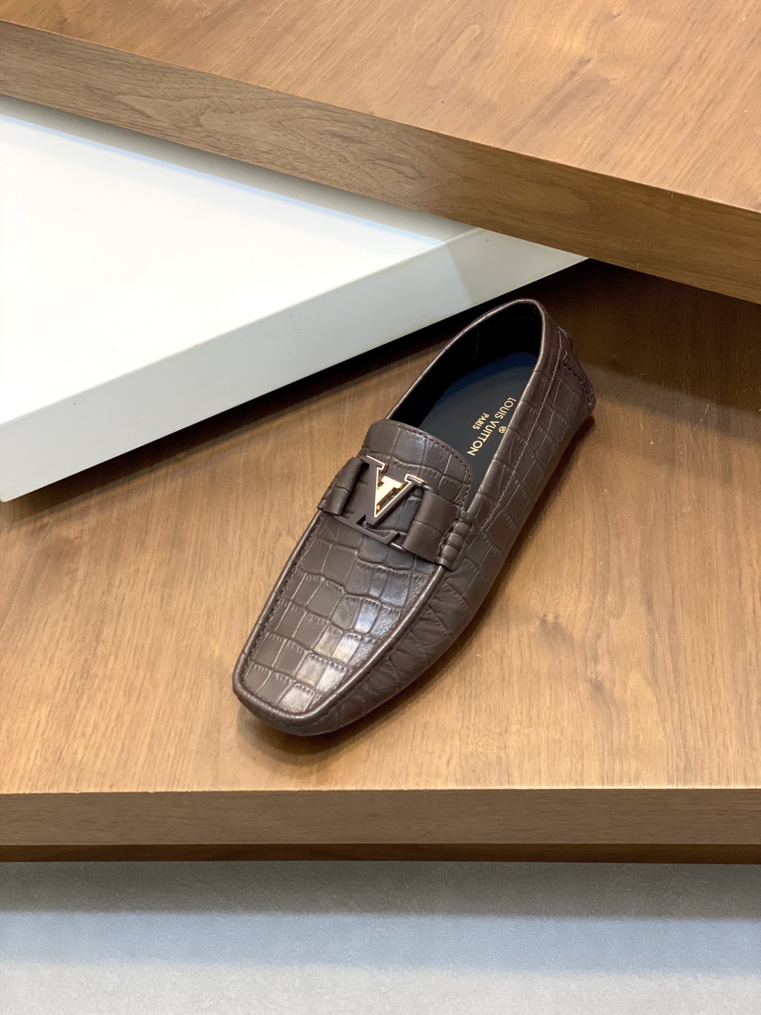 Louis Vuitton Men's Driver Loafers in Brown Croc-Embossed Leather, Size 39-44 7 cmp i1743965742206 3174 0 5