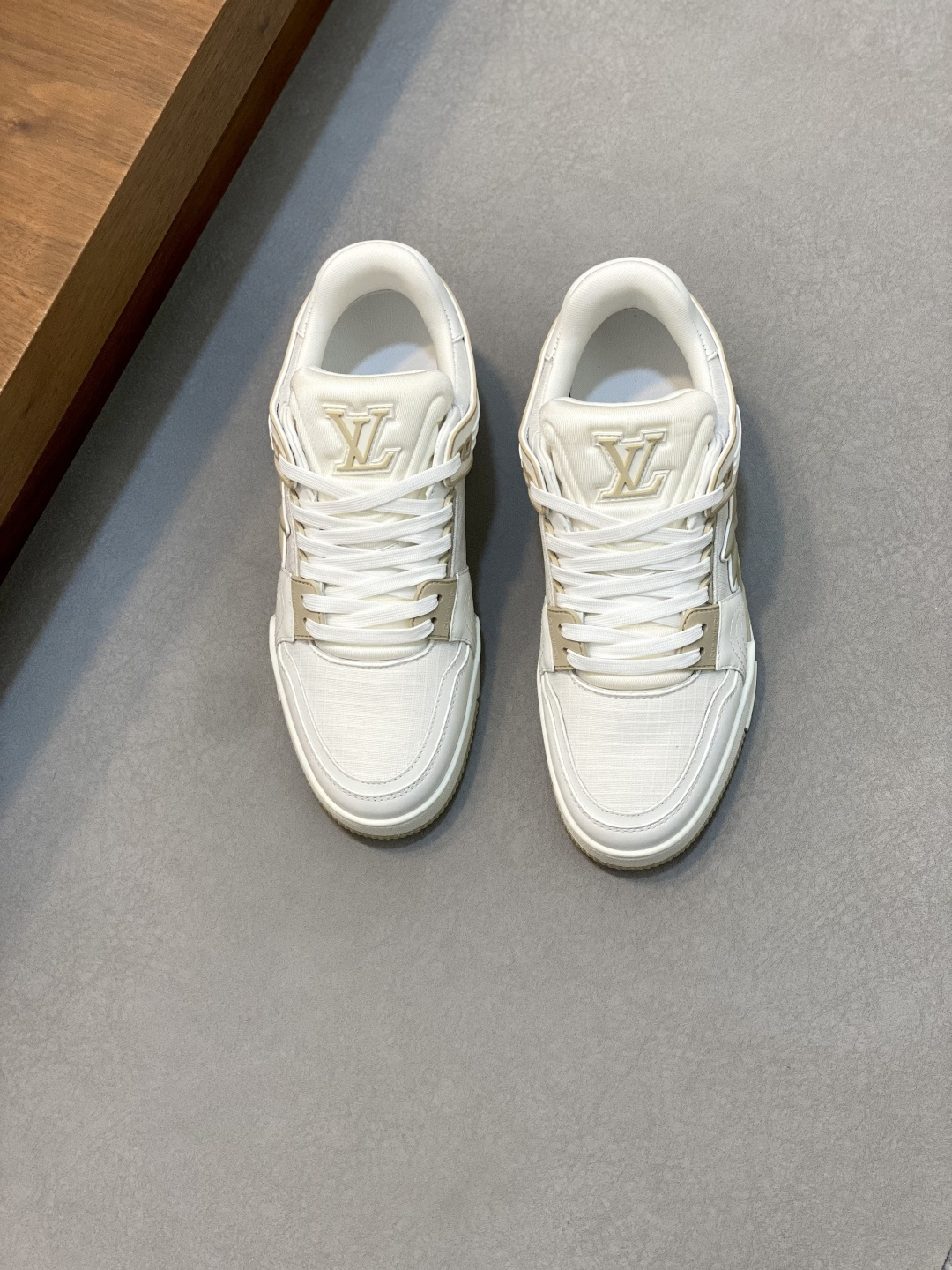 NO:222896,Brand LOUIS VUITTON original color matching code number 39-44 customized 38.45 price Material new Louis Vuitton men's casual shoes!  High-quality Labon craft upper is made of cowhide with original material LV Comfortable breathable mesh cloth Neli mesh cloth footbed style Simple and atmospheric LV original outsole, Louis Vuitton, louis vuitton, louis vuitton, louis vuitton, louis vuitton, cowhide19860909品牌LOUIS VUITTON 颜色原版配色 码数39-44定做38.45 价格 材质路易威登新款 男士 休闲鞋！高品质拉邦工艺鞋面采用牛皮搭配原版材质LV 舒适透气网布内里网布垫脚版型时尚 简单大气LV原版大底,路易威登,louis vuitton,louis vuitton,louis vuitton,cowhide,Men's shoes