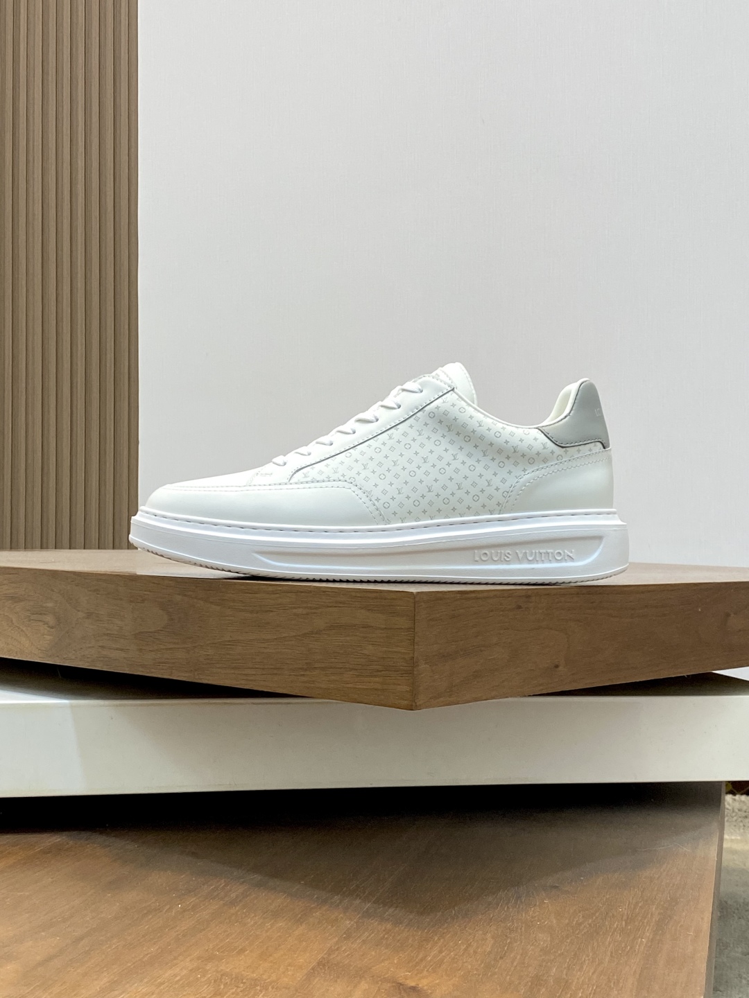 Louis Vuitton Men's White Leather Monogram Sneakers Lace-Up Casual Shoes 3 cmp i1744216862772 4295 0 1