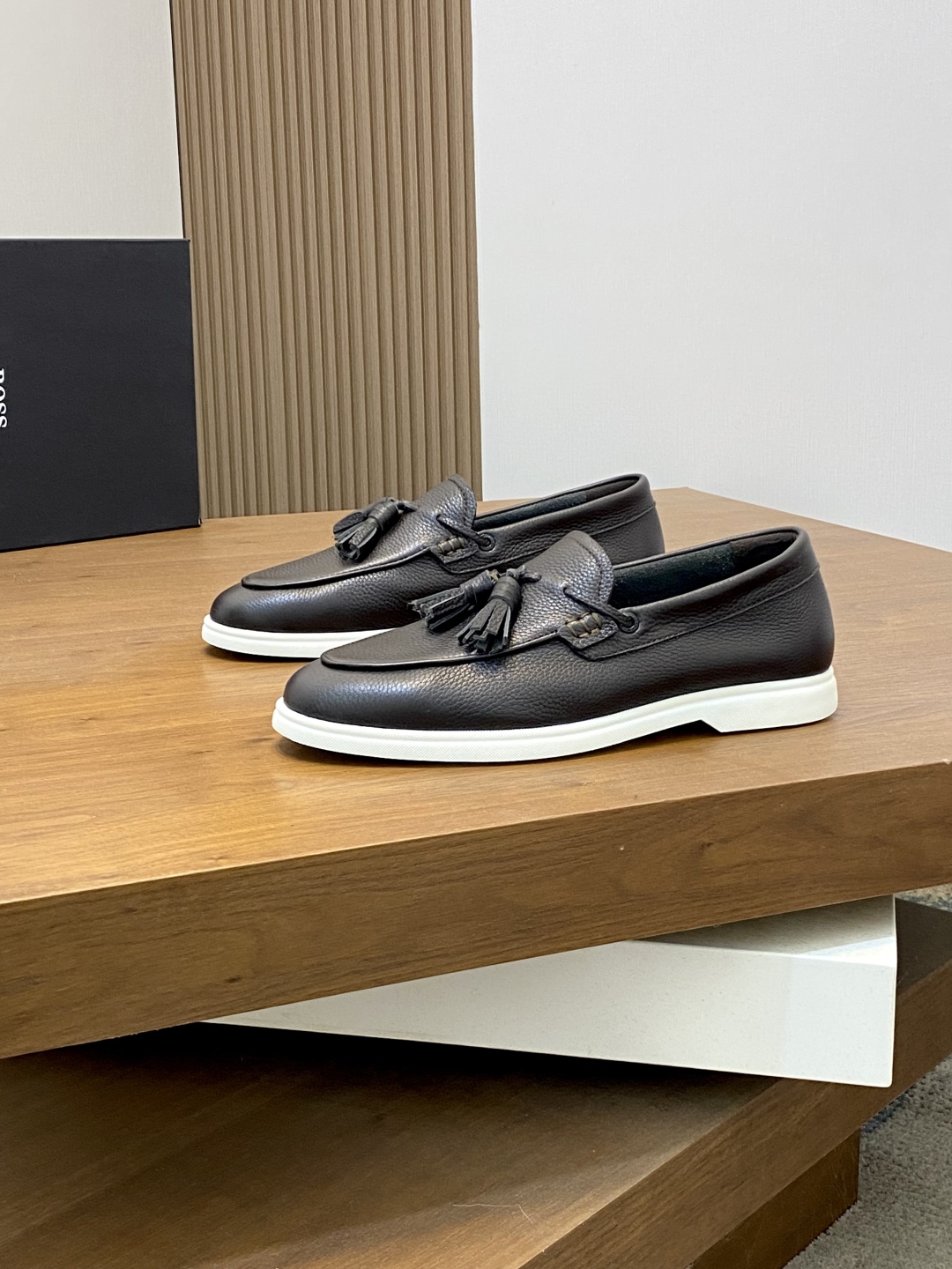 BOSS Men's Leather Loafers with Tassels - Slip-on Style, Comfortable & Breathable 4 cmp i1744217372014 9717 0 0