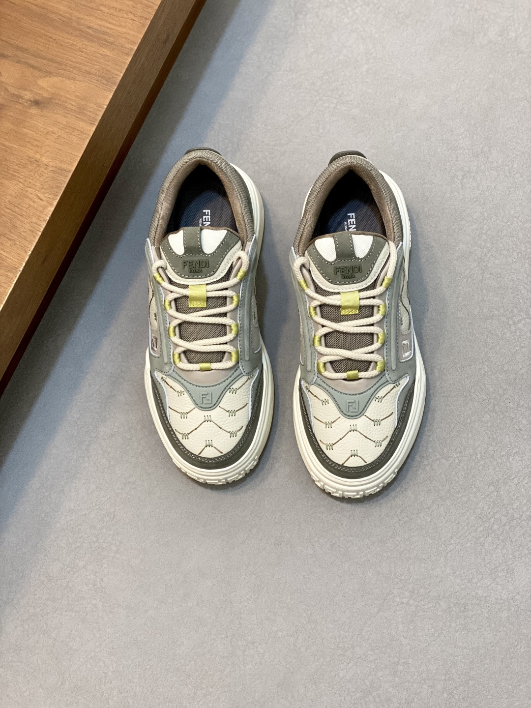 NO:223125,Brand FENDI color original color matching number 39-44 customized 38.45 Price Material new Fendi style boutique casual shoes Top purchasing agent men's super popular hot counter new original configuration, Italian imported original cowhide, classic appearance of male god domineering, imported mesh cloth inner mat, breathable and comfortable Sole original special supply original sole super comfortable, original order goods High quality, Fendi casual shoes, fendi, fendi, cowhide19860909品牌FENDI 颜色原版配色 码数39-44定做38.45 价格 材质芬迪新款 精品休闲鞋 顶级代购男士超人气爆款专柜新款 原厂配置、意大利进口原版牛皮,经典的外观男神霸气,进口网布内里垫,透气舒适 鞋底原厂特供原版底超级舒适,原厂跟单货 高品质,芬迪休闲鞋,fendi,fendi,cowhide,Men's shoes