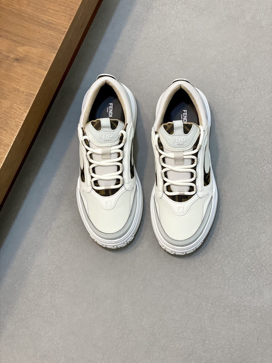 NO:222244,Brand FENDI color original color matching number 39-44 customized 38.45 Price Material new Fendi style boutique casual shoes Top purchasing agent men's super popular hot counter new original configuration, Italian imported original cowhide, classic appearance of male god domineering, imported mesh cloth inner mat, breathable and comfortable Sole original special supply original sole super comfortable, original order goods High quality, Fendi casual shoes, fendi, fendi, cowhide19860909品牌FENDI 颜色原版配色 码数39-44定做38.45 价格 材质芬迪新款 精品休闲鞋 顶级代购男士超人气爆款专柜新款 原厂配置、意大利进口原版牛皮,经典的外观男神霸气,进口网布内里垫,透气舒适 鞋底原厂特供原版底超级舒适,原厂跟单货 高品质,芬迪休闲鞋,fendi,fendi,cowhide,Men's shoes
