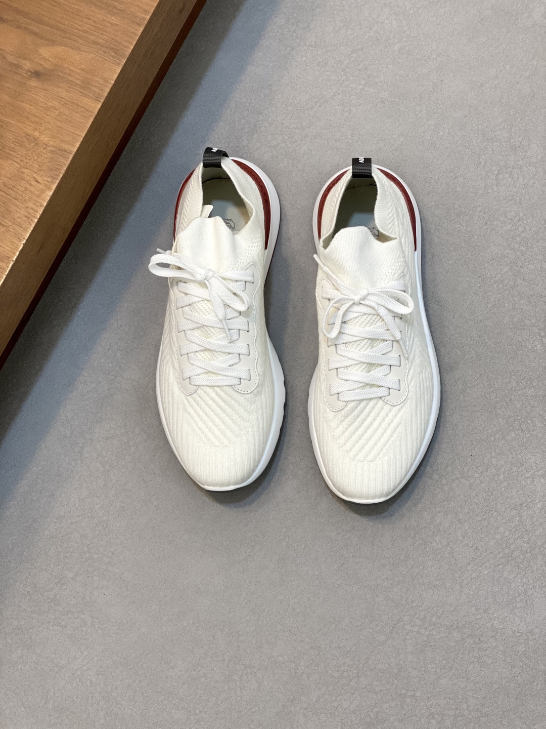 NO:222694,Brand Brunello Cucinelli Color Original Color Pair Number 39-44 Customized 38.45 Price Material BC New Style Casual Shoes!  Original single quality This brand is the world's top luxury brand from Italy. The fabric is made of semi-polished full-grain calfskin   cloth imported from Italy. The inner part is a white benzene dyed breathable cloth, the brand's special logo movable foot pad is matched with ultra-light, high elastic and environmentally friendly white IP sole, the individual logo on the outsole and the unique fine-line groove design, the luxury instantly bursts out!  BC casual shoes, brunello cucinelli, cowhide19860909品牌Brunello Cucinelli 颜色原版配色 码数39-44定做38.45 价格 材质BC新款 休闲鞋！原单品质此品牌是来自意大利的世界顶级奢侈品牌 面料采用意大利进口半抛光全粒面小牛皮 布面,内里是本白色苯染专用透气布里,品牌专用logo活动脚垫,搭配超轻、高弹、环保的本白色IP鞋底,外底上的个性logo和独特的细纹凹槽设计,奢华度瞬间爆棚！,BC休闲鞋,brunello cucinelli,cowhide,Men's shoes