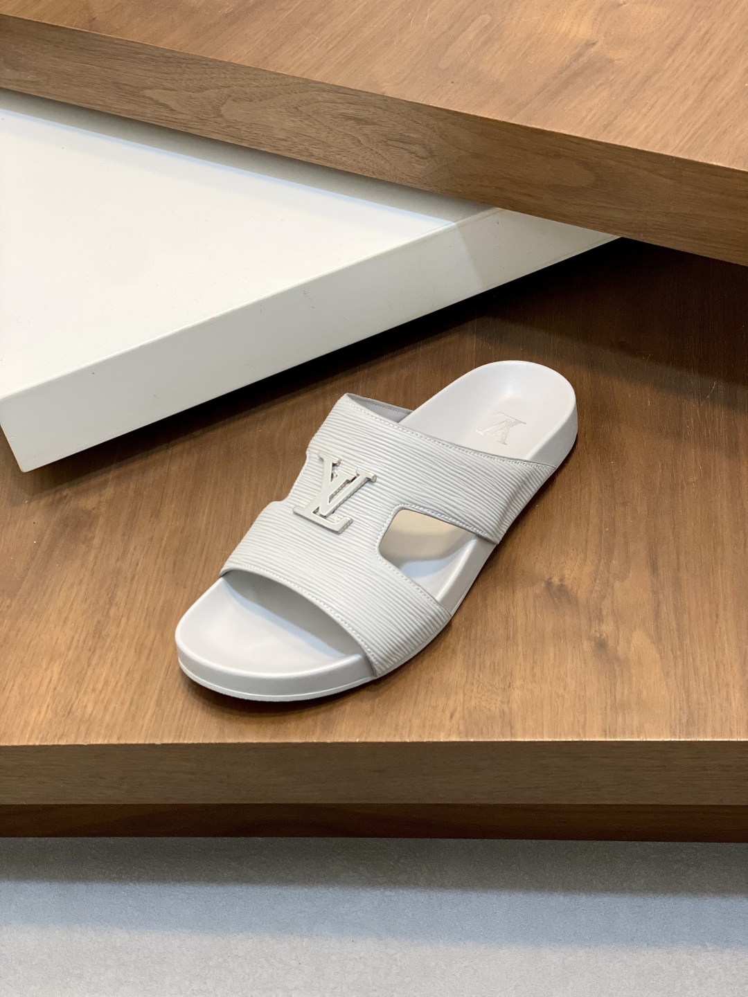 Louis Vuitton Monogram Embossed Rubber Slides Sandals for Women 7 cmp i1744906982212 5120 0 5