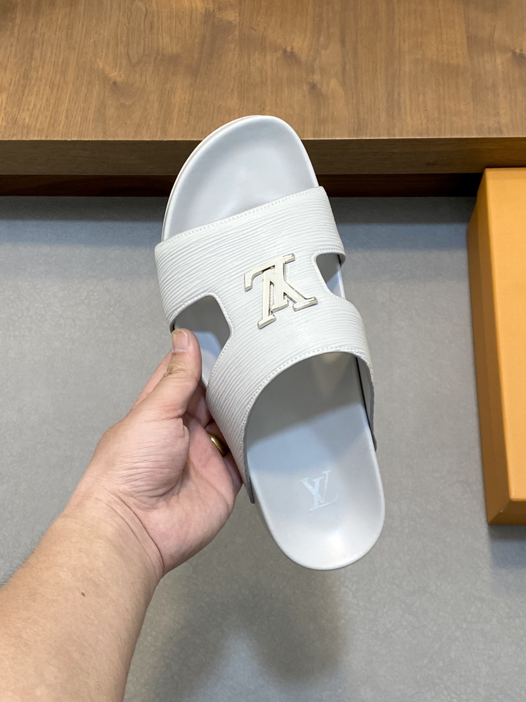 Louis Vuitton Monogram Embossed Rubber Slides Sandals for Women 5 cmp i1744906982213 1050 0 3