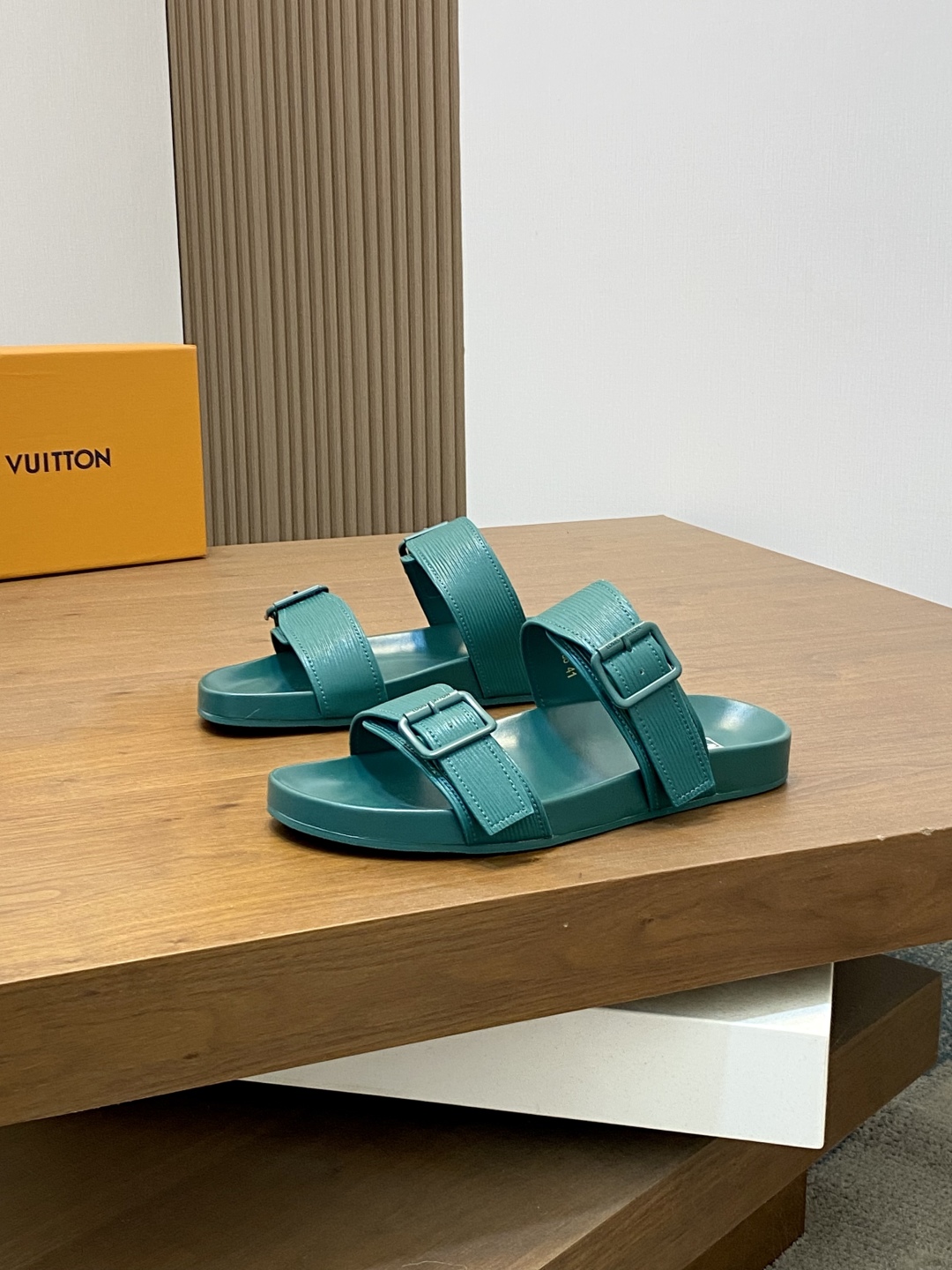Louis Vuitton Women's Sandals Adjustable Strap Comfort Slides Summer Shoes 4 cmp i1744910502771 5624 0 2