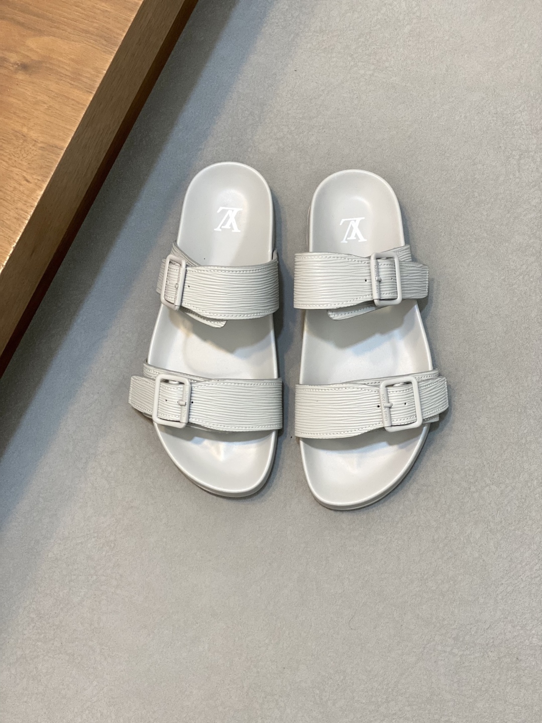 Louis Vuitton White Monogram Embossed Bread Sandals, Comfortable & Fashionable 1 Louis Vuitton White Monogram Embossed Bread Sandals, Comfortable & Fashionable