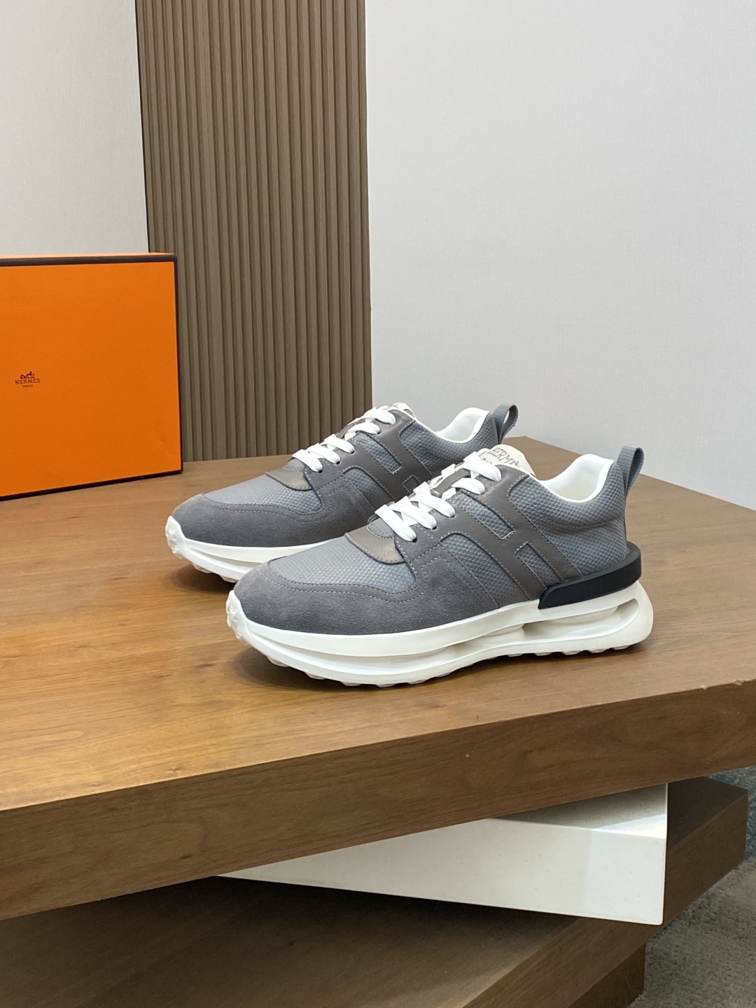 Hermes Haru Leather & Canvas Derby Sneakers for City-Ready Style 4 cmp i1744998865569 1455 0 0