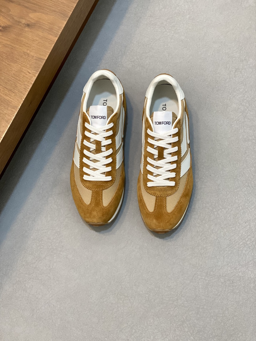 NO:223145,Brand TOM FORD Color original color matching Number 39-44 Custom made 38.45. Price Material Tom & Ford ~ ​​Latest model Men's casual shoes High-end Original 1:1 Top-notch fashion trend details are impeccable using imported cowhide to make cowhide, foot pad feel comfortable and superior quality original replica outsole, Tom Ford, cowhide19860909品牌TOM FORD 颜色原版配色 码数39-44定做38.45. 价格 材质汤姆&福特～最新款 男士休闲鞋 高端 原单1:1顶级货时尚潮流细节无可挑剔采用进口牛皮拼接制作牛皮 垫脚脚感舒适品质优越原版复刻大底,汤姆·福特,tom ford,cowhide,Men's shoes