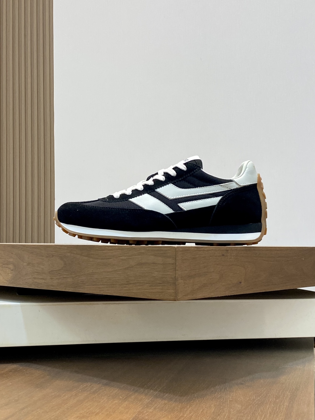 TOM FORD Men's Low-Top Retro Sneakers - Stylish Casual Shoes, Size 39-44 3 cmp i1745037963044 6883 0 1