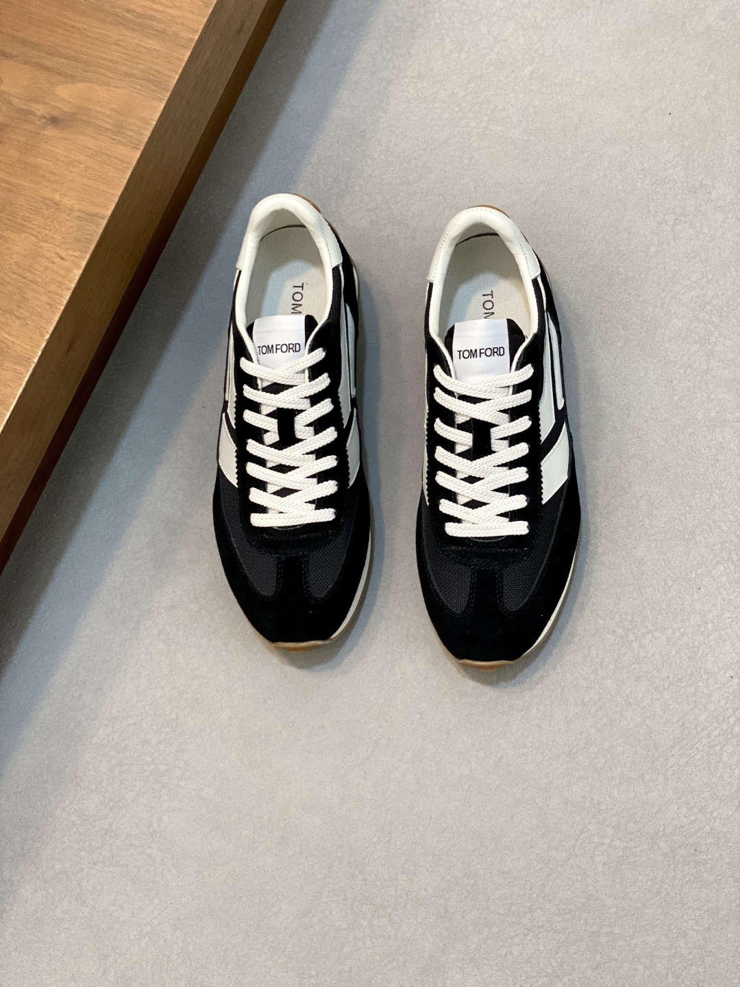 TOM FORD Men's Low-Top Retro Sneakers - Stylish Casual Shoes, Size 39-44 2 cmp i1745037965627 9886 0 0