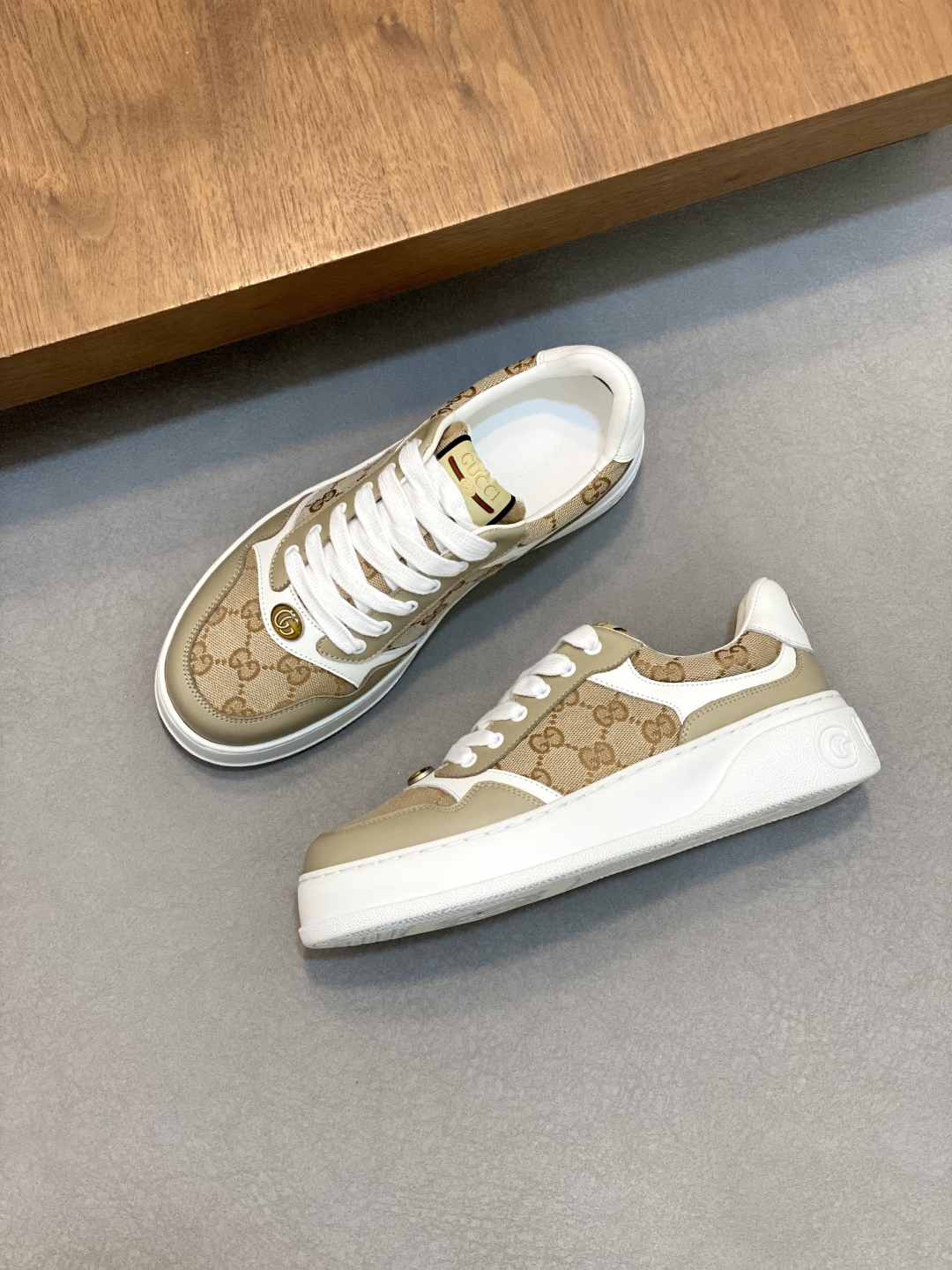 Gucci Leather Sneakers With Embroidered Logo, Luxurious Calfskin Shoes 6 cmp i1745253779083 6410 0 4