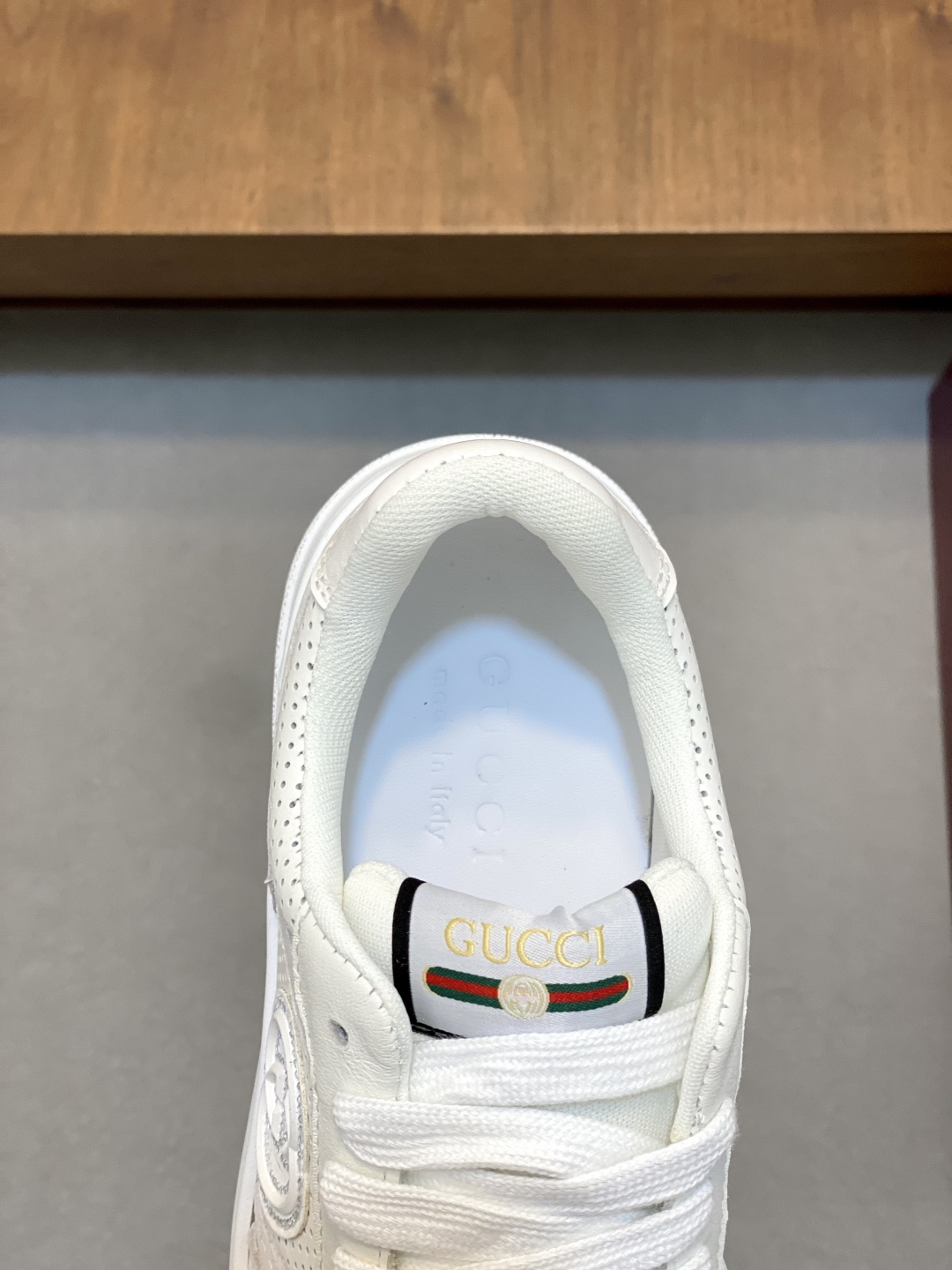 Gucci Leather Sneakers with Embroidered Logo - Premium Quality 8 cmp i1745254261950 1903 0 6