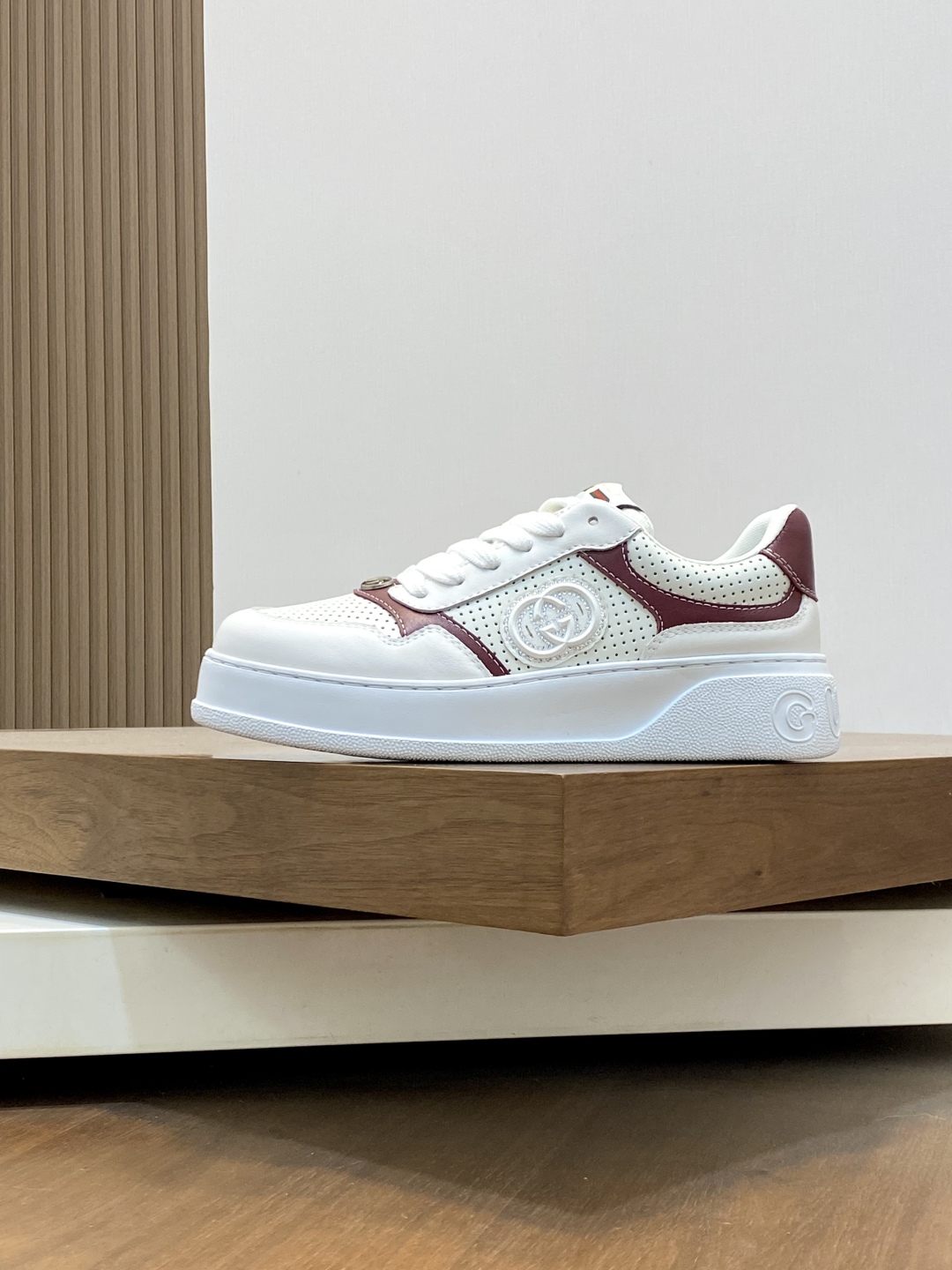 Gucci Leather Low-Top Sneakers, Women's Fashionable Athletic Shoes Size 39-44 3 cmp i1745254262714 3871 0 1