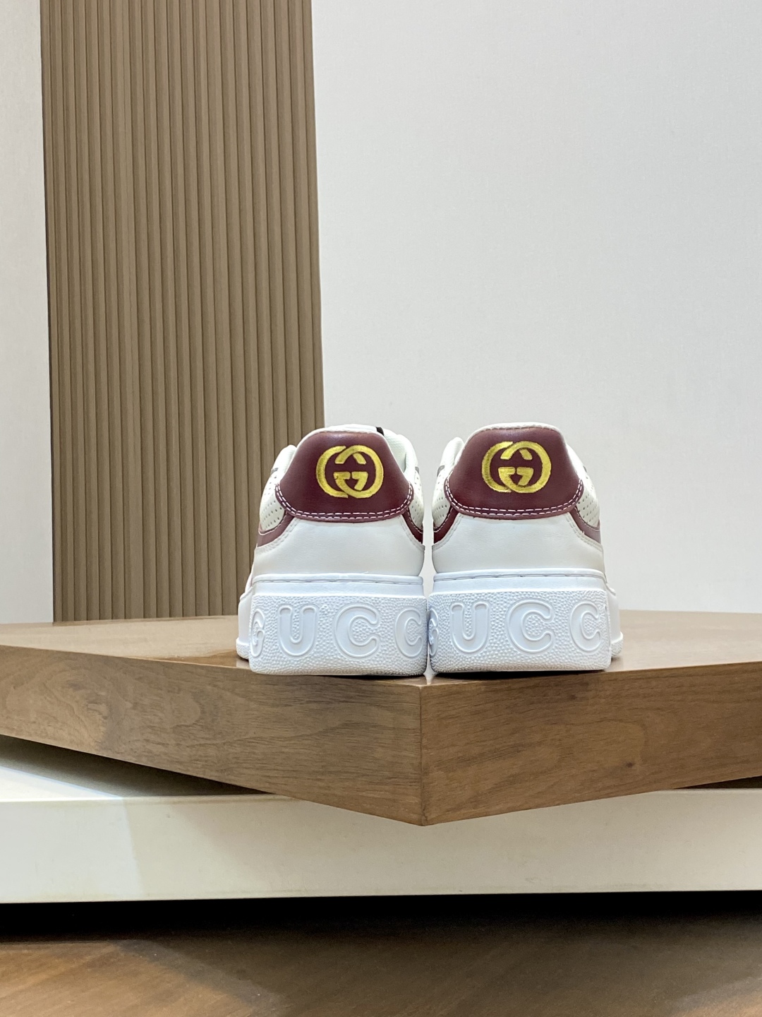 Gucci Leather Low-Top Sneakers, Women's Fashionable Athletic Shoes Size 39-44 9 cmp i1745254262714 4783 0 7