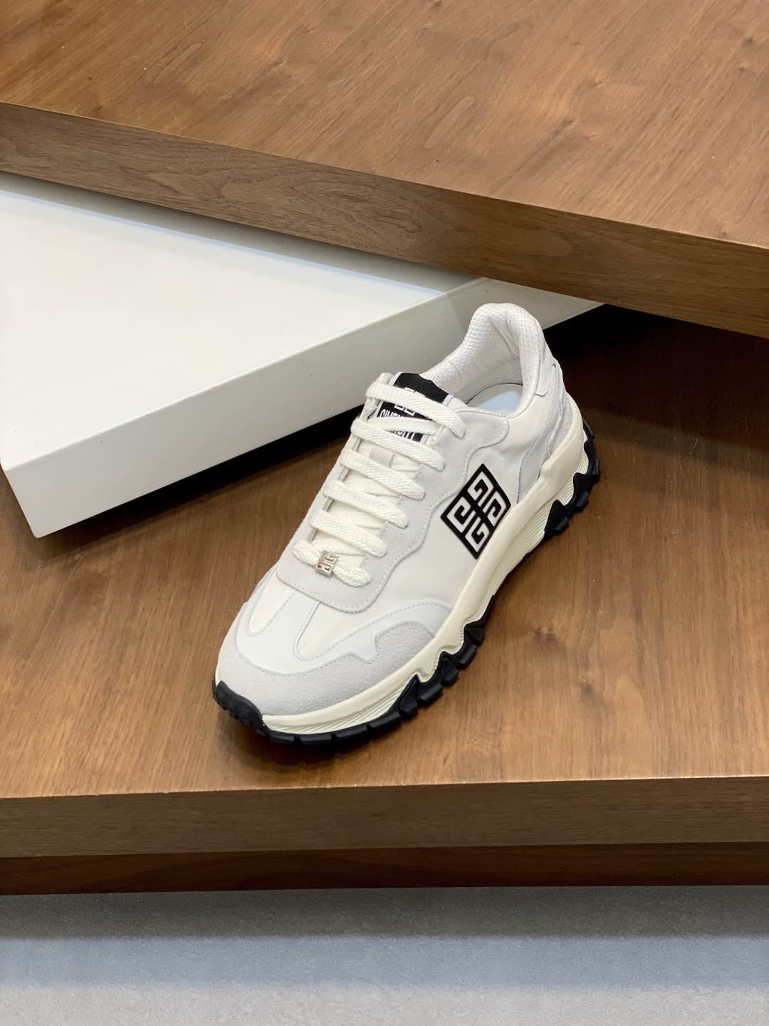Giv *y Men's White Leather Platform Sneakers with 4G Logo 7 cmp i1745426615289 8112 0 5