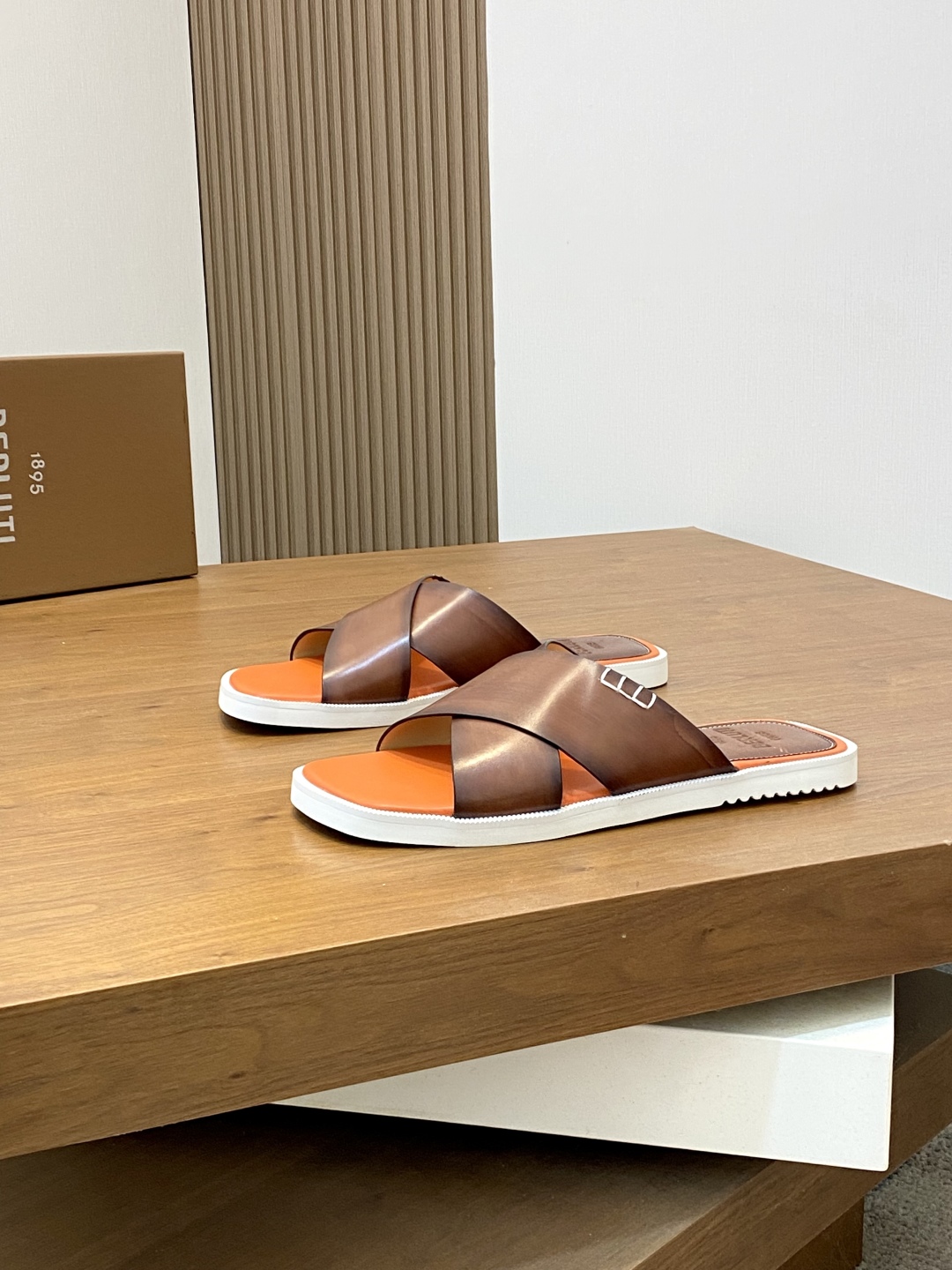 Berluti Men's Leather Cross Strap Slides Sandals Fashionable and Comfortable 4 cmp i1745601375638 6436 0 2