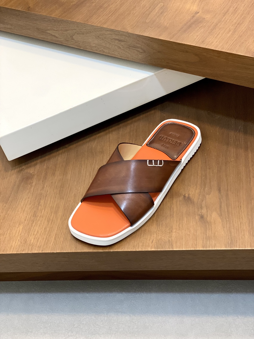 Berluti Men's Leather Cross Strap Slides Sandals Fashionable and Comfortable 7 cmp i1745601375647 9257 0 5