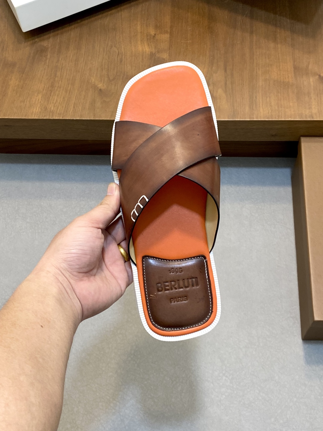 Berluti Men's Leather Cross Strap Slides Sandals Fashionable and Comfortable 5 cmp i1745601375656 5610 0 3