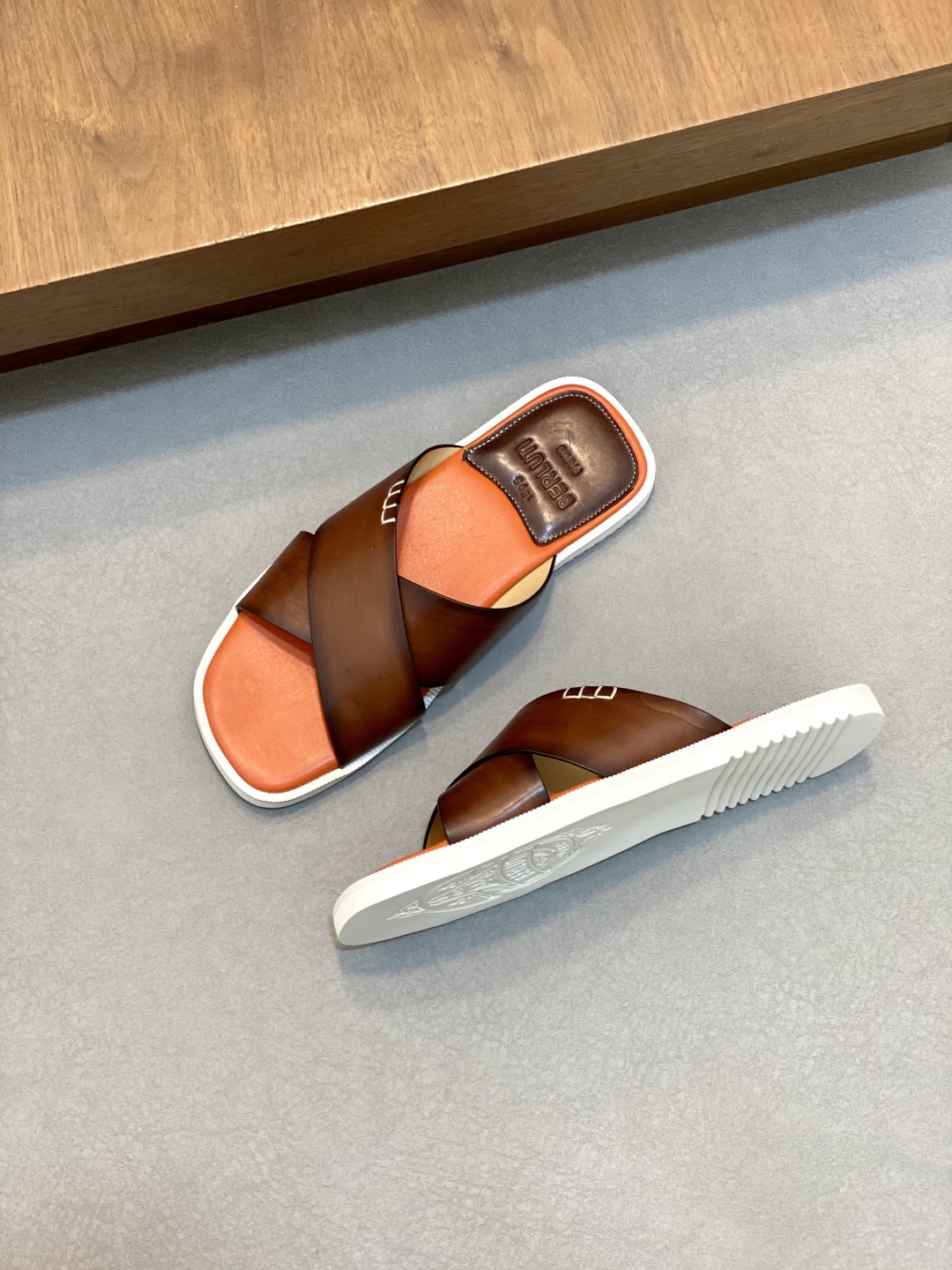 Berluti Men's Leather Cross Strap Slides Sandals Fashionable and Comfortable 3 cmp i1745601375657 2734 0 1