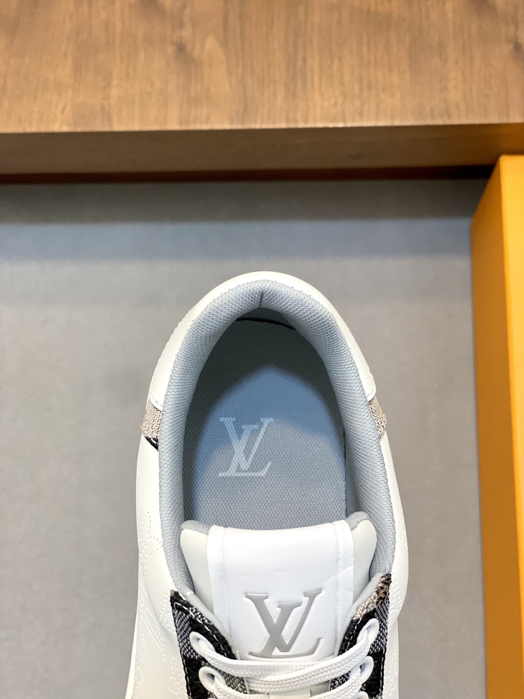 Louis Vuitton Nappa Leather Sneakers With Damier Pattern - Size 38-44 8 cmp i1745684855412 7574 0 6