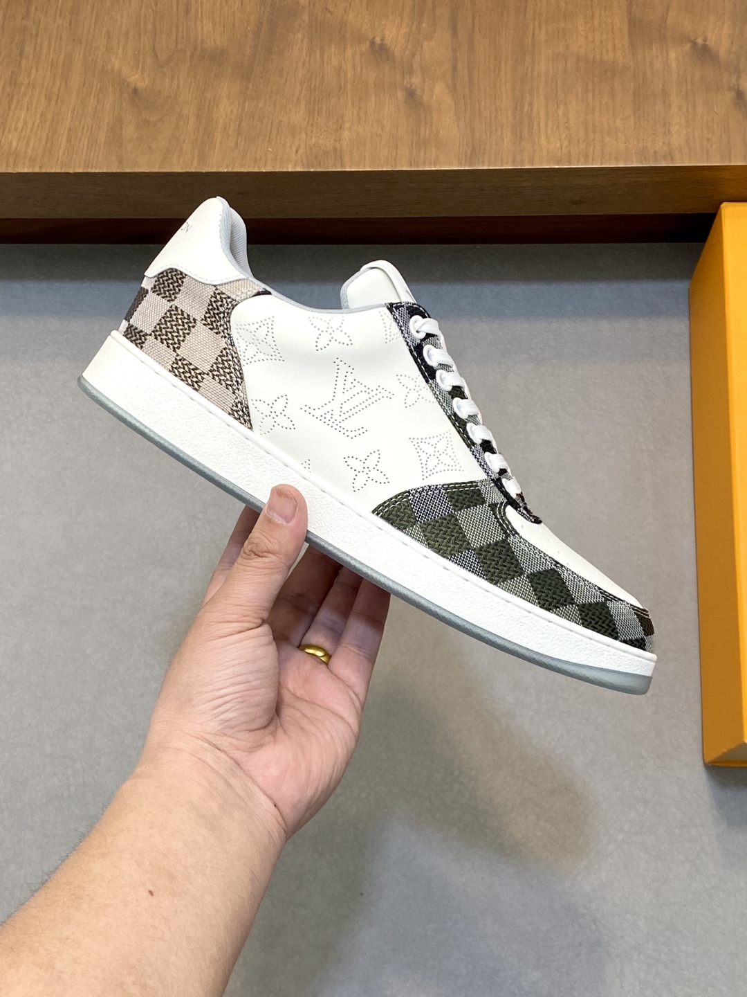 Louis Vuitton Nappa Leather Sneakers With Damier Pattern - Size 38-44 5 cmp i1745684941338 8729 0 3