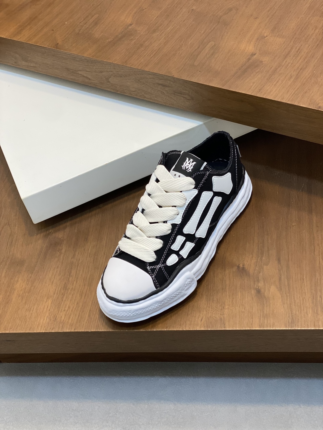 Amiri Bone Runner Low-Top Sneakers, Unisex Denim Casual Shoes 6 cmp i1745943700611 7955 0 5